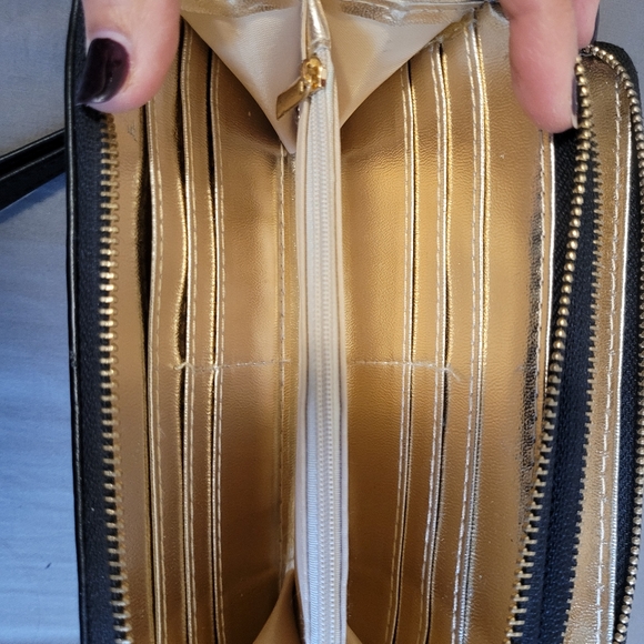 Wallet - Picture 5 of 7